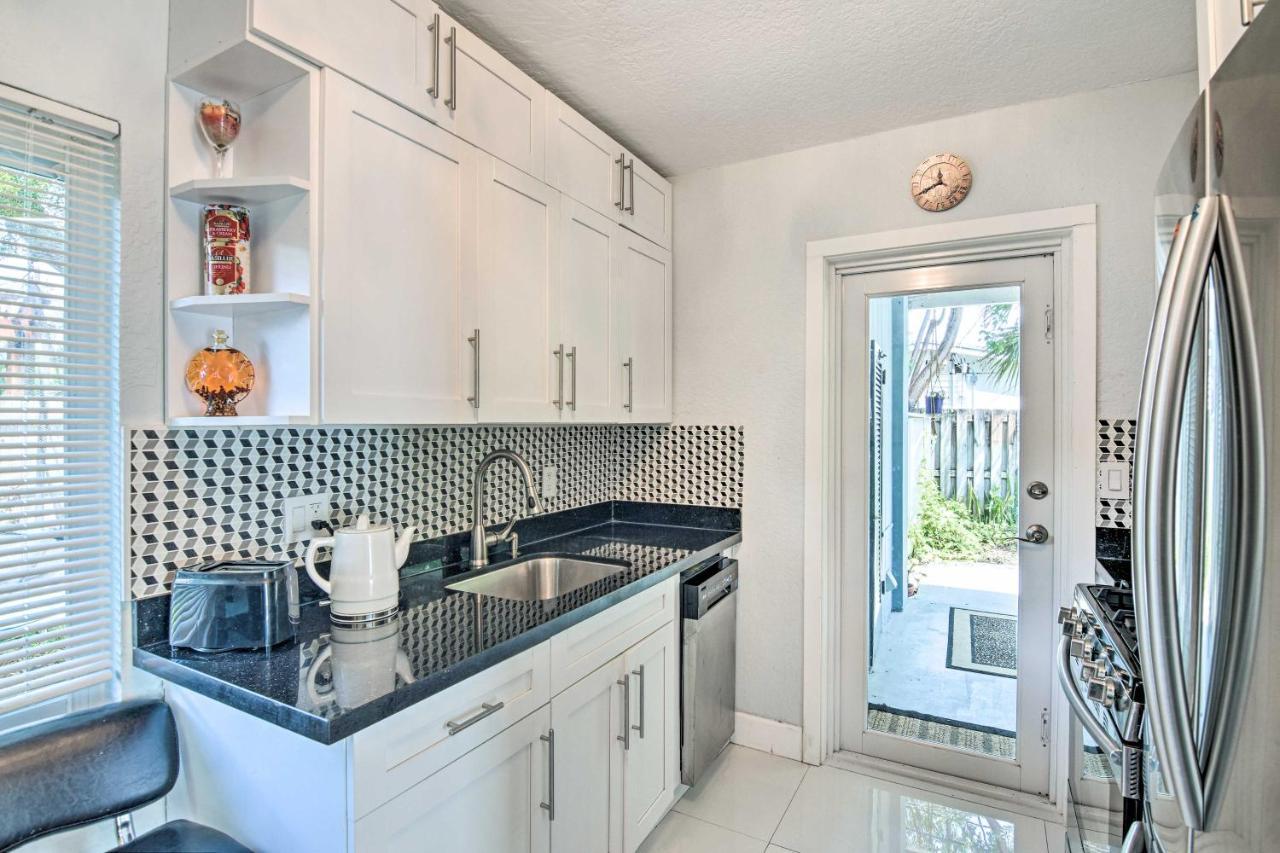 Shady And Eclectic Fort Lauderdale Dwelling With Yard! Eksteriør billede