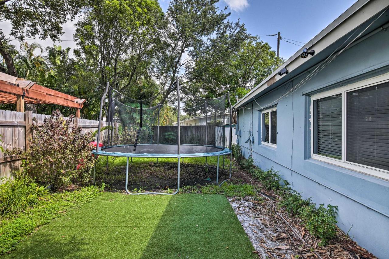 Shady And Eclectic Fort Lauderdale Dwelling With Yard! Eksteriør billede