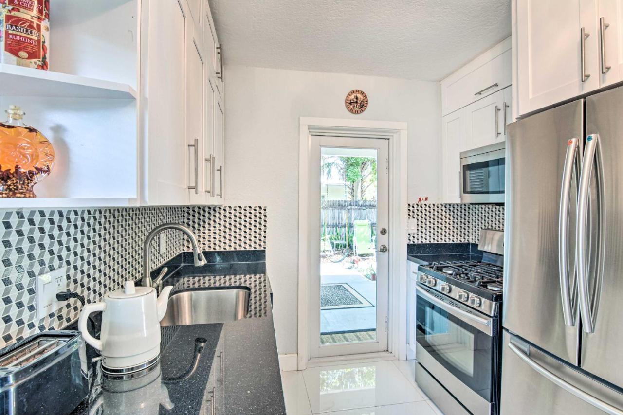 Shady And Eclectic Fort Lauderdale Dwelling With Yard! Eksteriør billede